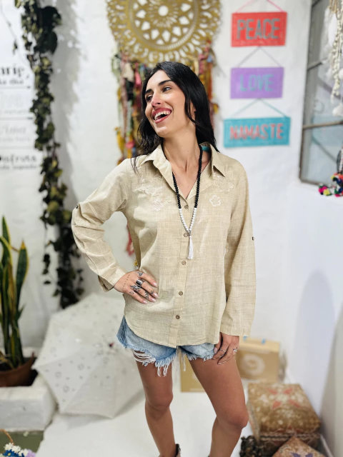 Camisa bordada lino